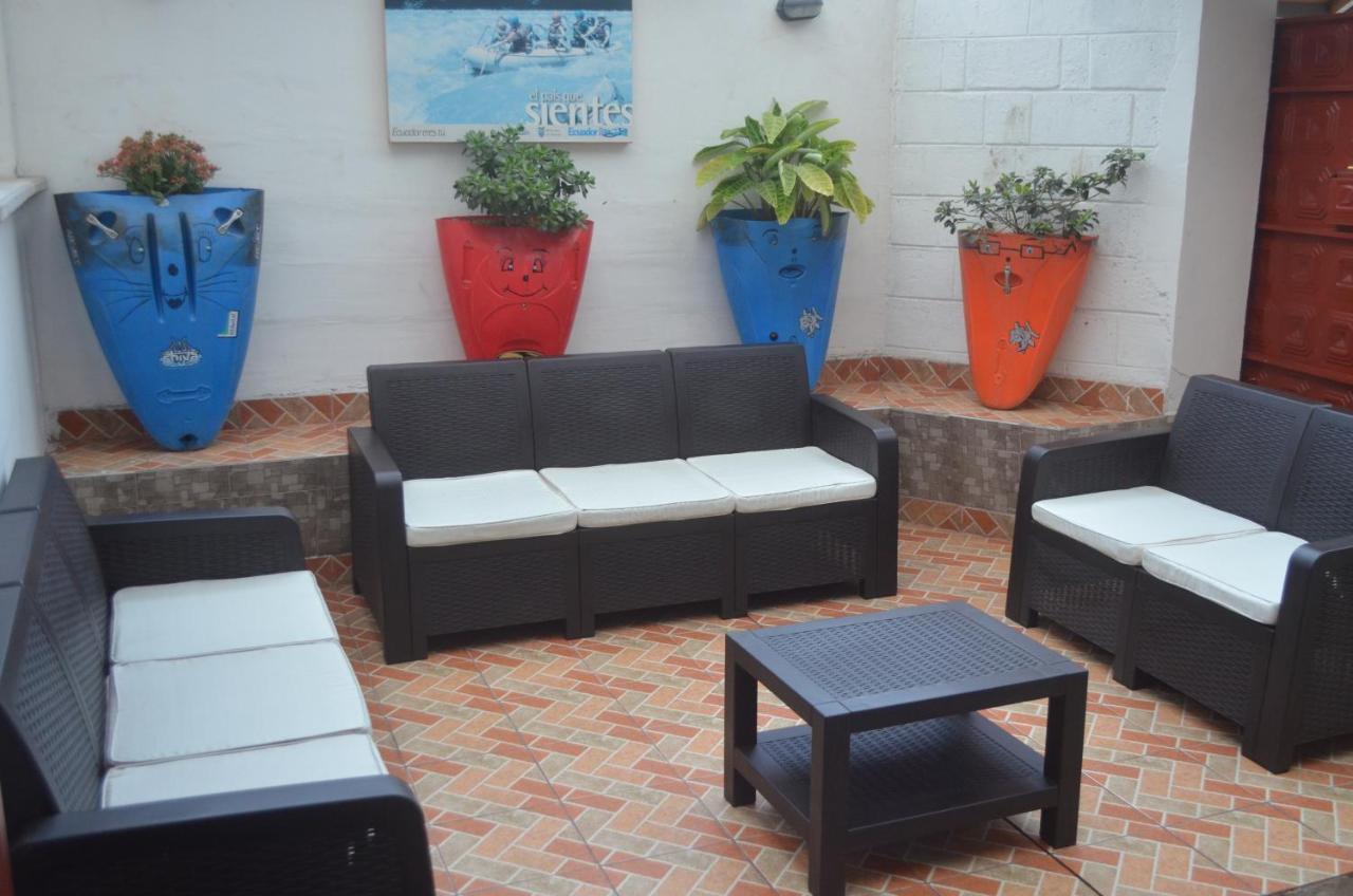 Hostal La Casa De Rodrigo Baeza Exteriör bild