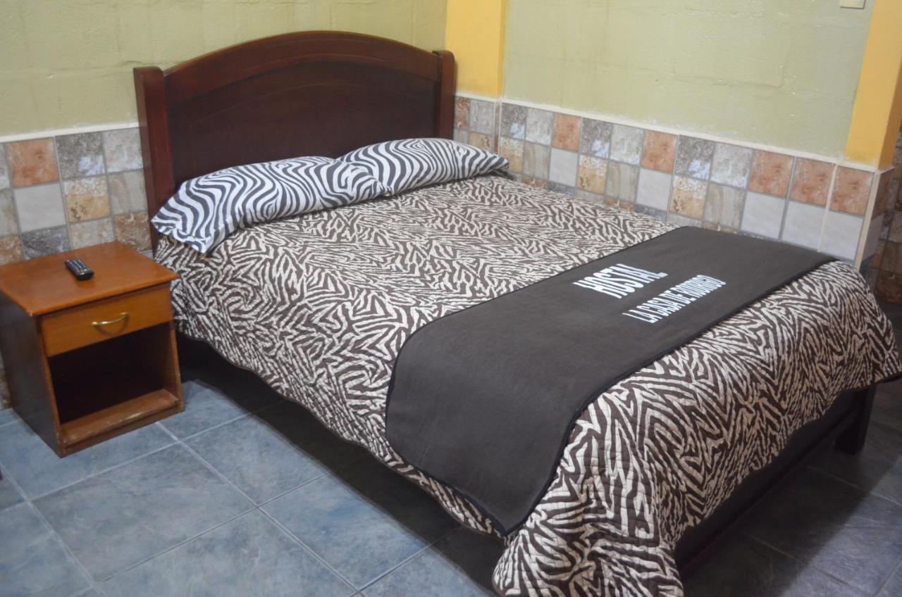 Hostal La Casa De Rodrigo Baeza Exteriör bild