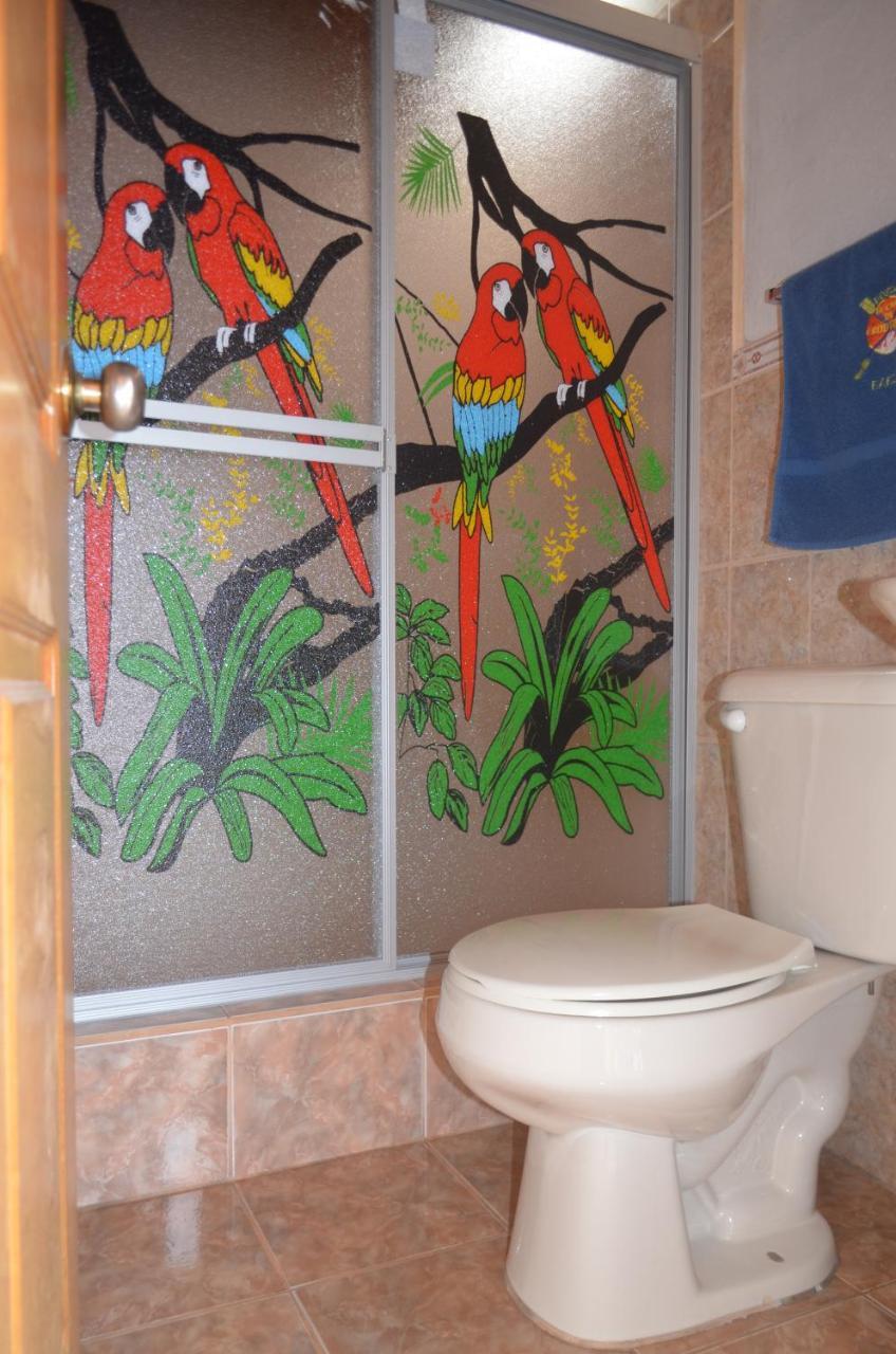 Hostal La Casa De Rodrigo Baeza Exteriör bild